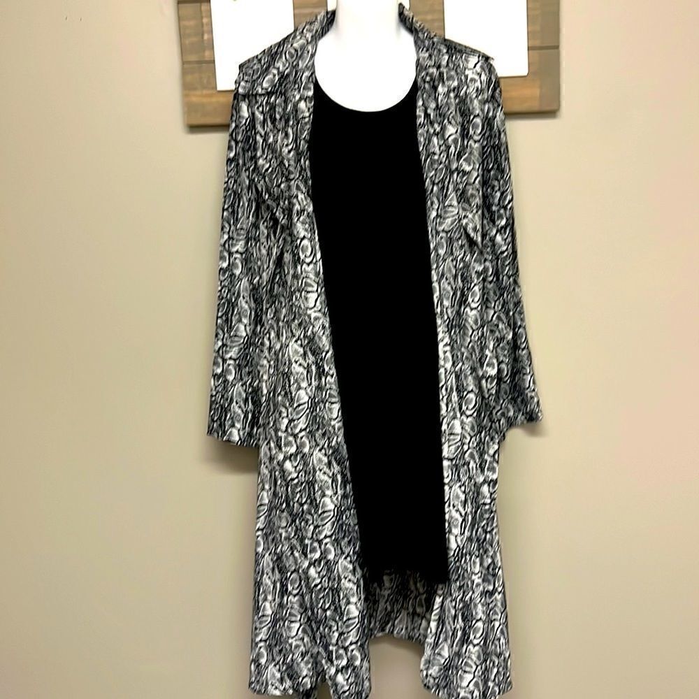Laurie Felt BlackWhite Snakeskin Lightweight Layering Belted Jacket Small